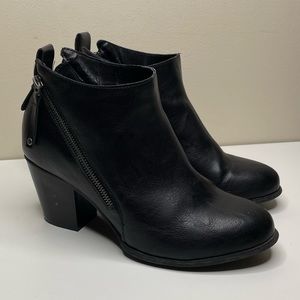 Torrid Double Zip Heel Bootie Black Faux Leather size 8W